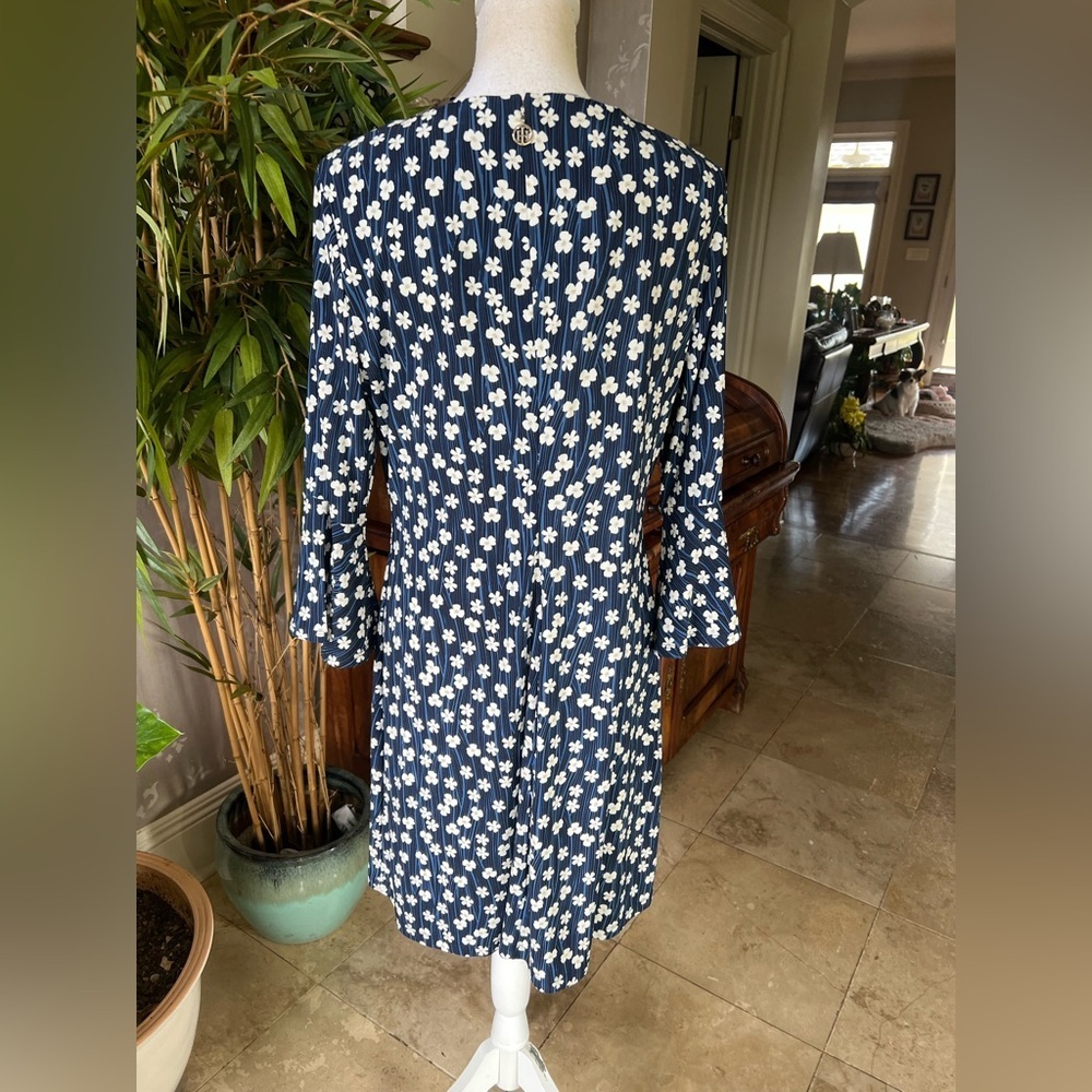 Tommy Hilfiger Daisy Chain Jersey Shift Dress with Bell Sleeves size 12 exc cond - Picture 9 of 14